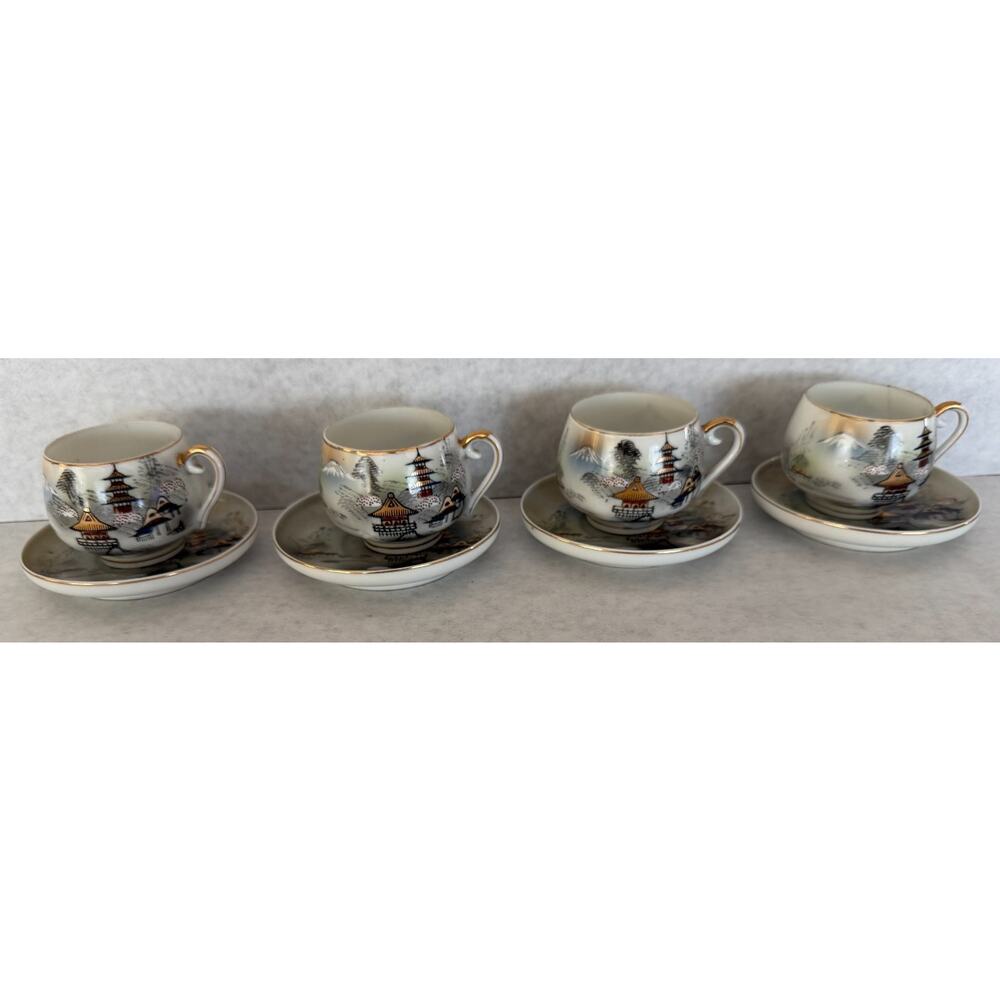 Hayasi set of 4 Demitasse Cups and Saucers